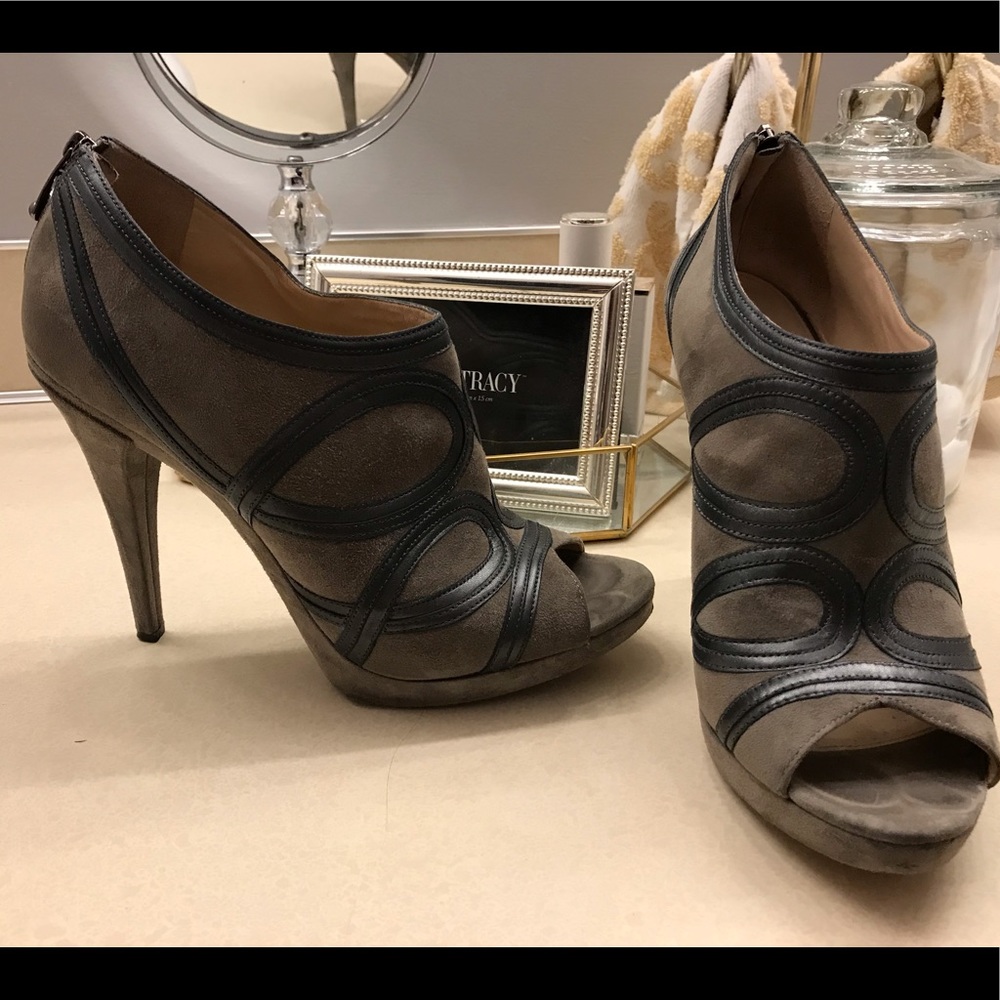 Via Spiga Open toe Heeled Booties